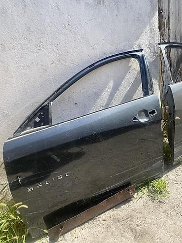 Двери для Chevrolet Malibu (надпись MALIBU на одной из дверей) — 1