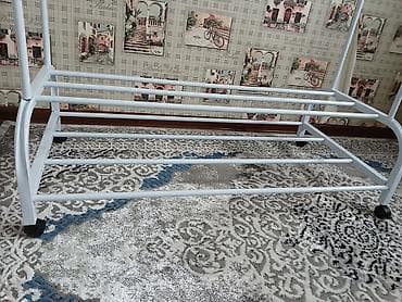 вешалка для одежды стоячая: Напольная вешалка-стойка для одежды на колесиках - Две параллельные — 3