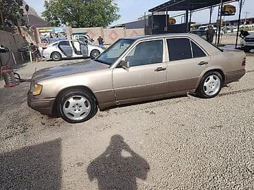w210 e220: Mercedes-Benz W124: 1993 г., 2.2 л, Механика, Бензин, Седан — 4
