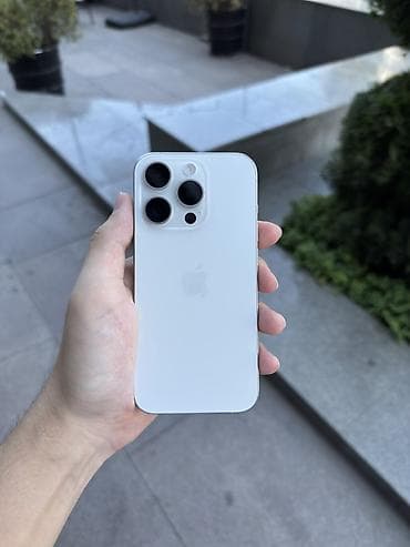 IPhone 15 Pro, Б/у, 256 ГБ, White Titanium, Защитное стекло, Чехол, В рассрочку, 88 %