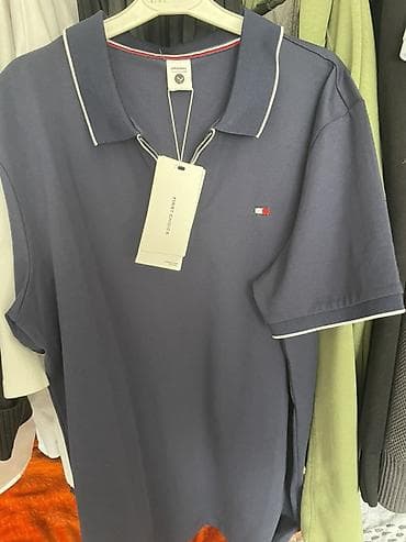 pull and: Мужское поло темно‑синего цвета с коротким рукавом. Особенности: - — 1