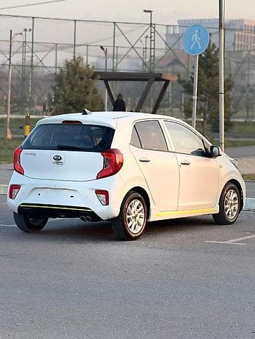 карнивал 2019: Kia Picanto: 2019 г., 1 л, Автомат, Бензин, Хэтчбэк — 5