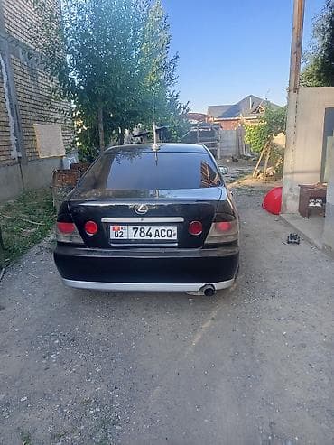 e53 4 8: Lexus IS: 1999 г., 2 л, Седан — 3