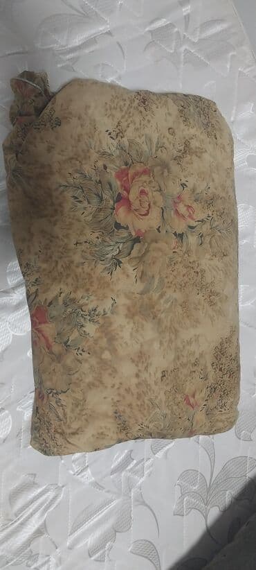 спальный кравать: Подушка перо — 1