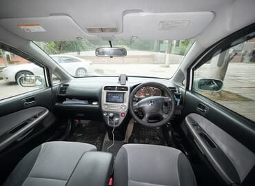 срв 1997: Honda Stream: 2002 г., 1.7 л, Автомат, Бензин, Универсал — 1