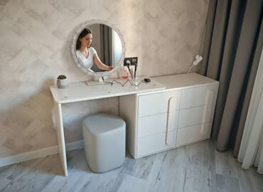 визажный стол с зеркалом: Туалетный столик, С зеркалом, цвет - Белый — 1