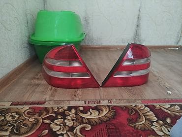 merc: От Мерседес 220 кузов Задние фонари (левый и правый) комплект - Тип — 3