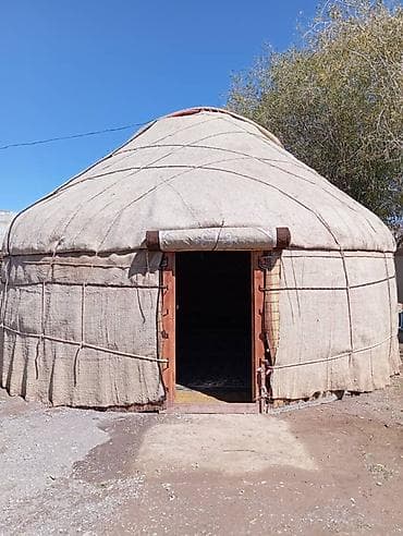 Юрты: Традиционная кочевая юрта (казахская/киргизская), полностью — 4