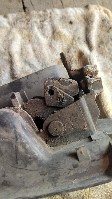 гаража: Продаю запчасть от тойоты короллы 1993 года выпуска открывашку заднего — 4