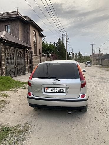 Nissan Almera Tino: 2003 г., 1.8 л, Механика, Бензин, Хэтчбэк — 3