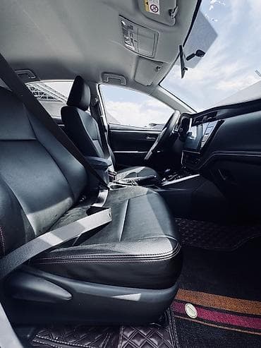 на тойоту: Toyota Corolla: 2019 г., 1.8 л, Робот, Гибрид, Седан — 9