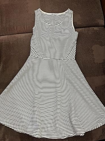 Набор женской одежды (29 предмета): За весь пакет 2500 сом 1) Платье