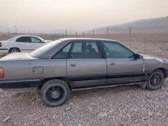Audi 100: 1989 г., 2.3 л, Механика, Бензиновая, Седан