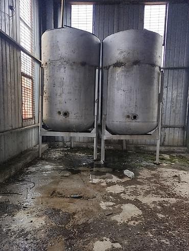 декоративные формы: Продаются вертикальные бочки (эмалированные, питьевые). Находятся в — 2