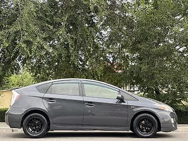 vitz platz: Toyota Prius: 2010 г., 1.8 л, Вариатор, Гибрид, Хэтчбэк — 7