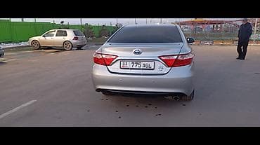 продаю экскватор: Toyota Camry: 2016 г., 2.5 л, Автомат, Гибрид, Седан — 6