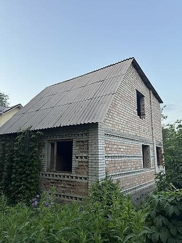 отдам просто так: Отдам кирпичи бесплатно. На участке находится недостроенный дом — — 1
