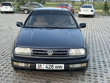 Транспорт: Volkswagen Vento: 1994 г., 1.8 л, Механика, Бензин, Седан — 6