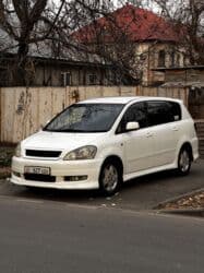 Toyota Ipsum: 2002 г., 2.4 л, Автомат, Бензин, Минивэн