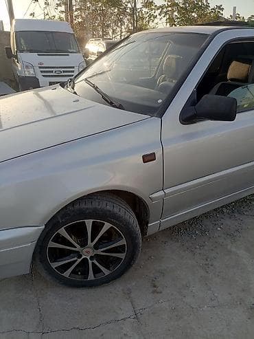 тромблер венто: Volkswagen Vento: 1993 г., 1.8 л, Ручные, Газ, Седан — 6