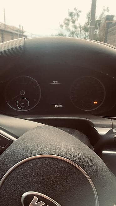 киа 3600: Kia K5: 2021 г., 0.2 л, Автомат, Бензин, Лифтбек — 1