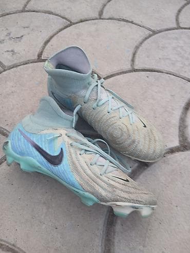 nike acg: Футбольные бутсы Nike с высоким носком-воротником. - Серия: Nike — 1