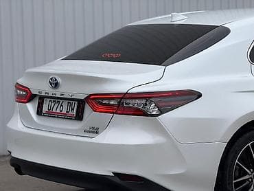 corolla s: Toyota Camry: 2021 г., 2.5 л, Автомат, Гибрид, Седан — 3