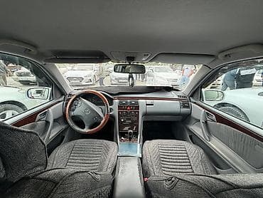 Mercedes-Benz E-Class: 2001 г., 2.4 л, Автомат, Бензин, Седан — 4
