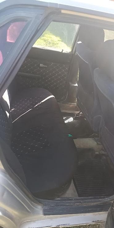 Audi 80: 1986 г., 1.6 л, Механика, Бензин