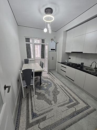 Батирлер: 2 бөлмө, Чогуу жашоосу жок, Толугу менен эмереги бар — 4