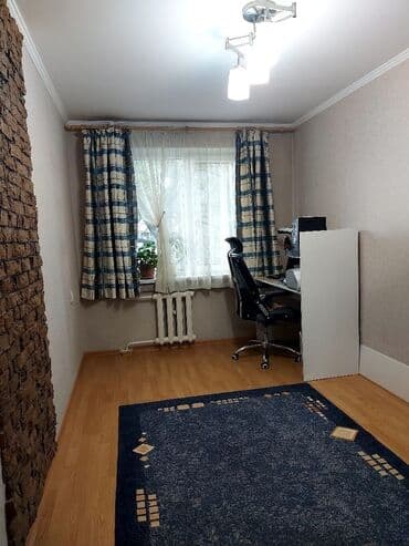 аренда дома с баней и бассейном: 3 комнаты, 61 м², 104 серия, 3 этаж, Косметический ремонт — 1