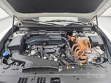 Продажа авто: Hyundai Grandeur: 2023 г., 1.6 л, Автомат, Гибрид, Седан — 5