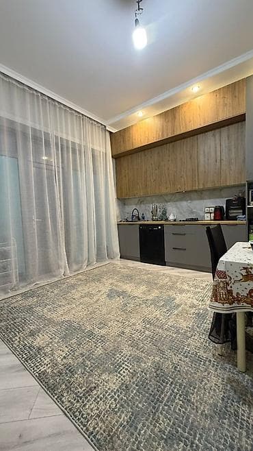 однотонные: Одноэтажный дом с благоустроенным двором и летней зоной барбекю. Дом — 9