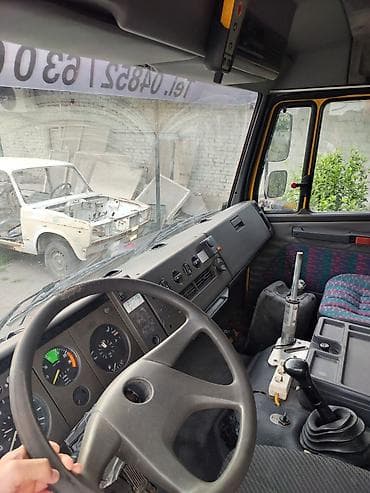 мерседес бортовой сапог: Эвакуатор, Mercedes-Benz, 1994 г., Прямая — 4