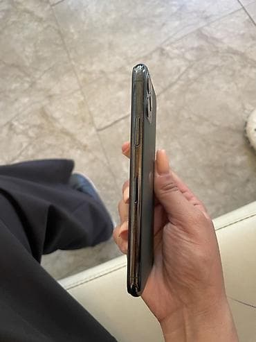 flip 4: IPhone 11 Pro, 256 ГБ, Черный, 100 % — 9
