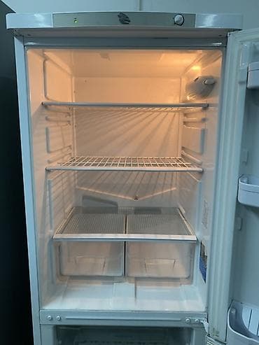 neta s: Холодильник Indesit, Двухкамерный — 3