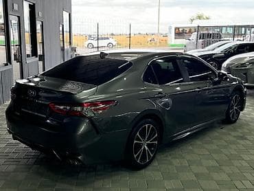 Toyota Camry: 2019 г., 0.5 л, Автомат, Бензин — 6