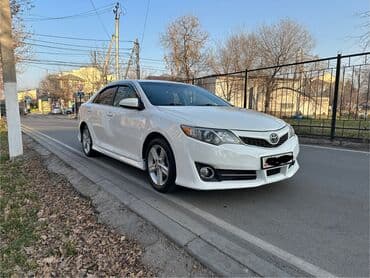 срочно продам авто в связи с переездом: Toyota Camry: 2012 г., 2.5 л, Автомат, Бензиновая, Седан — 1