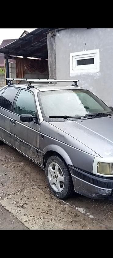 фолсваген б 4: Volkswagen Passat: 1989 г., 1.8 л, Кол менен иштөөчү, Бензин, Лифтбек — 3