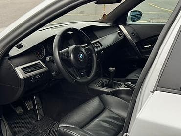 делаем справки: BMW 5 series: 2004 г., 3 л, Механика, Бензин, Седан — 5