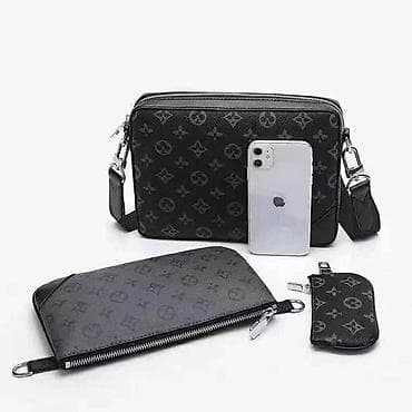 louis vuitton: Барсетка, Louis Vuitton, Материал: Экокожа, Застежка на молнии, Множество карманов, Разделенные отделения, Новый — 1