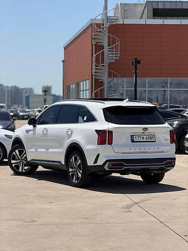 mers s 500: Kia Sorento: 2021 г., 1.6 л, Гибрид, Кроссовер — 4