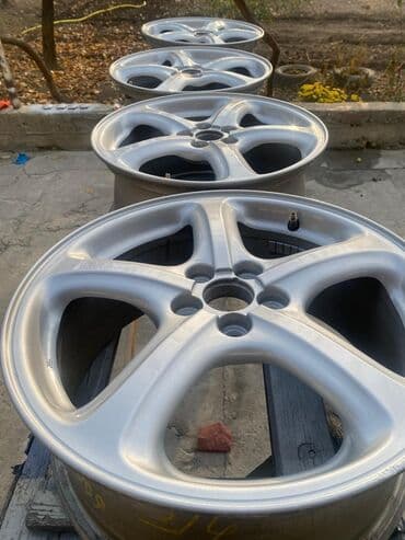 диски самурай: Литые Диски R 17 Subaru, Комплект, отверстий - 5, Б/у — 1