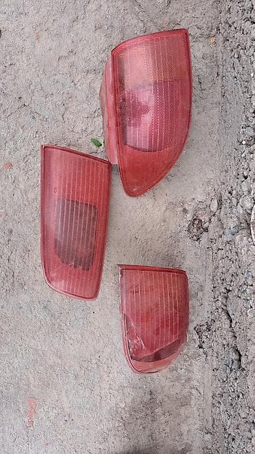 Отражатели: Отражатель Mazda 2003 г., Оригинал — 2