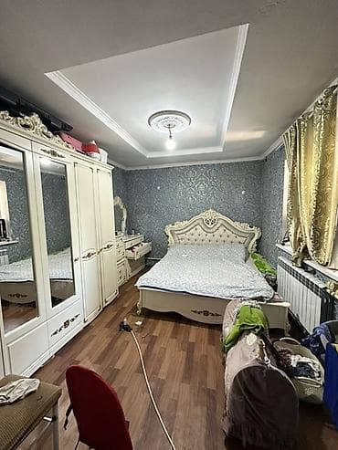 Недвижимость: Продается двухэтажный дом в • Участок-3,8 соток Площадь дома-200 мг — 4