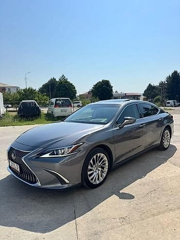 Lexus ES: 2019 г., 2.5 л, Автомат, Гибрид, Седан