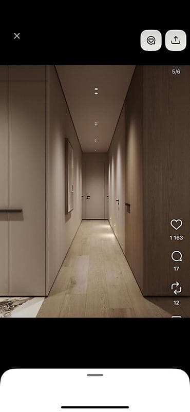 Короны для дверей: Декоративные стеновые панели с вертикальными раскладками в современном — 3