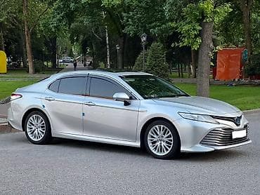 camry 2018: Toyota Camry: 2018 г., 2.5 л, Вариатор, Гибрид, Седан — 2