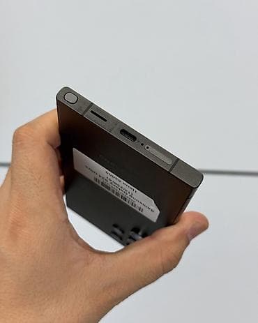 2 сим: Samsung Galaxy S24 Ultra, Б/у, 256 ГБ, цвет - Черный, В рассрочку, 2 SIM, eSIM — 4