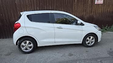 wuling mini ev: Chevrolet Spark: 2018 г., 0.9 л, Автомат, Бензин, Хэтчбэк — 3